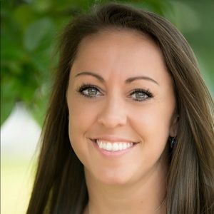 Meet your Posher, Courtney